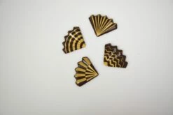 Schoko-Fächer Aus Dunkler Schokolade 3x3cm 24 Stück -Nik Baker's Geschaft 6b52d88c1e89d6f8020839e8eb3f0a54