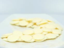 CARMA: White Nuit Blanche 37 %, Weiße Edel-Kuvertüre, 5 Kg